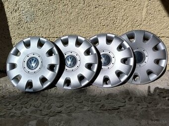 Predam original puklice VW 15".Zn.cena.