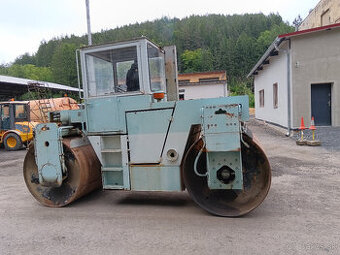 Vibrační válec Stavostroj