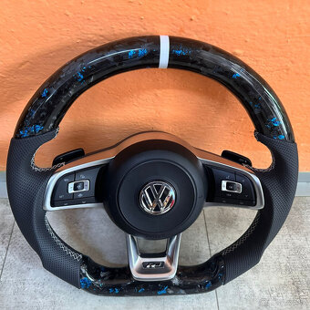 VOLANT VOLKSWAGEN R RLINE GTD GTI - KOZA / Modry KARBÓN