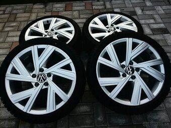 Volkswagen,Passat,Golf 7,8,Škoda,octavia,Seat 5x112 r18