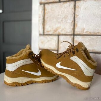 Nové zateplené pánske čižmy