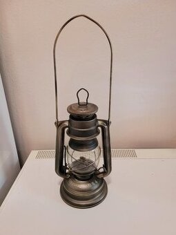 Stará petrolejová lampa Meva 864