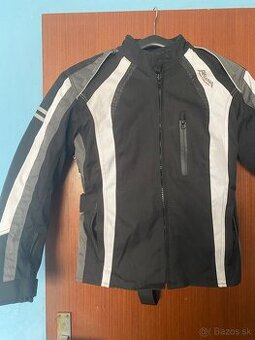 Bunda a nohavice ma motorku