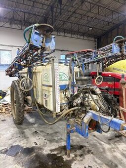 Predam postrekovac Agrio Napa 2500/18