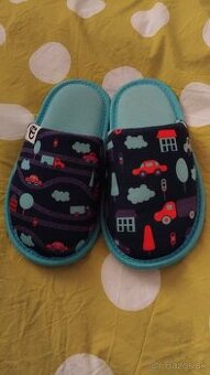 papuče autíčko č.29/30