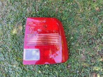 Volkswagen Passat B5 pravé zadné svetlo