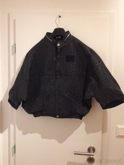 Dámska tenká bunda veľkosť S