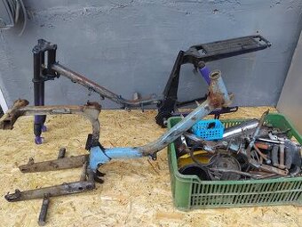 BABETTA 207 , JAWA PIONIER 50 NÁHRADNÉ DIELY KOSTRA