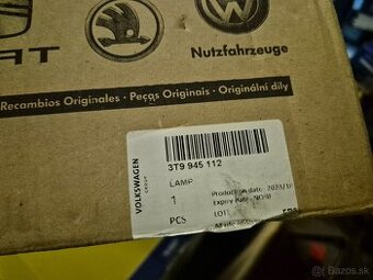 Zadne prave svetlo superB II