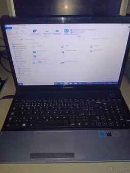 Samsung 305E strieborno-sivý