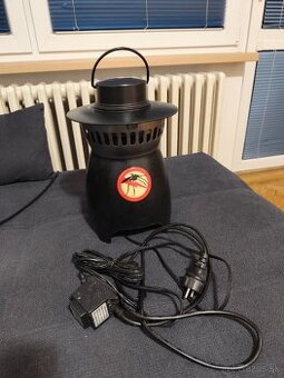 Elektricky. Lapac komarov Amplecta AMT100
