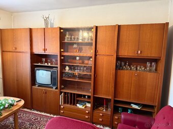 Retro obývacia stena – zachovalý stav
