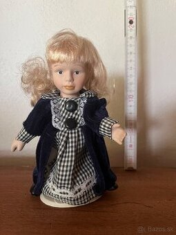 Predám mini bábiku porcelánové nôžky, ruky a hlavička