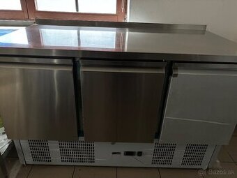 Chladiaci stol MT-903