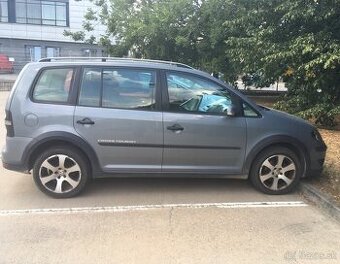 VW Touran Cross automat