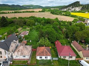 Starší rodinný dom s potenciálom - Trstín