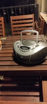 Radio + prehrávač CD a MC