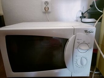Mikrovlnná rúra Whirlpool