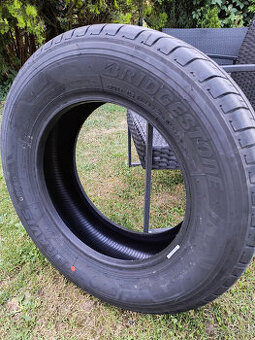 Bridgestone Duravis r660 eco 215 65 r16c 109 107t