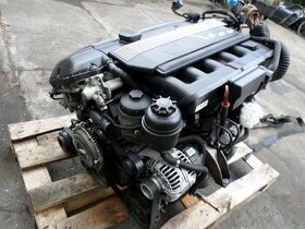 rozpredaj m52 m54 2.5i na diely