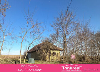 PINKREAL-na predaj, veľký, slnečný pozemok so starým domom