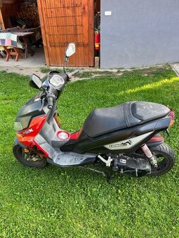 skúter Benelli
