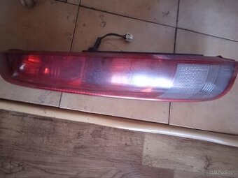 Nissan x-trail t30 2,2dci zadné svetlo, olejová vaňa