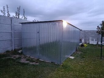 NAJLACNEJSIA 3x5 plechova pozinkovana garaz