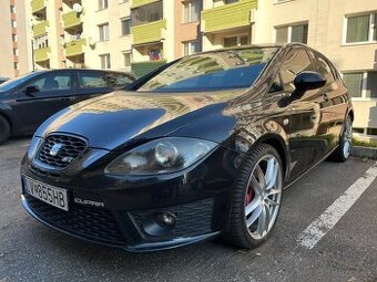 SEAT Leon Cupra R