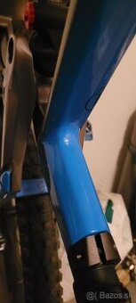 Cube stereo hybrid action team