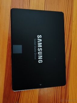 Predám 500GB 2.5" SSD SAMSUNG 870EVO SATA