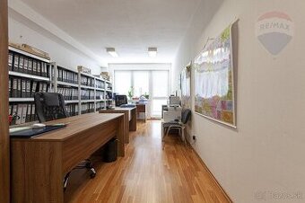 Prenájom komerčného priestoru (kancelárie)