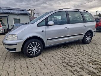 Predám Volkswagen Sharan 1.9 TDI 96 KW 7-miest...bez korozie