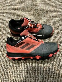 3x Dámské boty Adidas Terrex, velikost 38 - 39