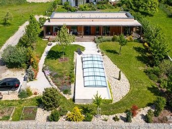 MIKELSSEN - Na predaj výnimočný bungalov s bazénom v lukratí