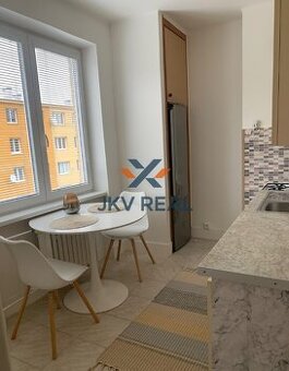 Prenajom 2-izboveho bytu v lukratinvom centre mesta Spišská