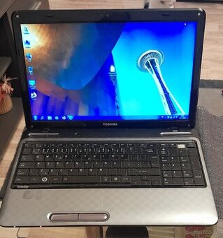 Toshiba L755 - i3 2250M, 4GB, 750GB HDD, NVIDIA 1GB