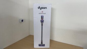 Dyson V8 Advanced