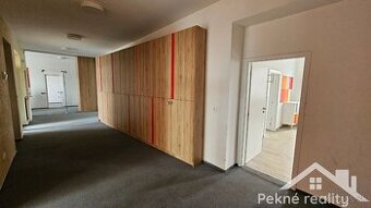 Kancelársky priestor na prenájom - Nám. SNP Zvolen