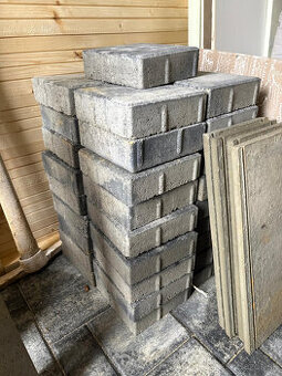 ZAMKOVA DLAZBA A INÝ MATERIÁL