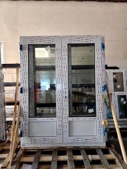 Plastové vchodové dvere (nové) - biela