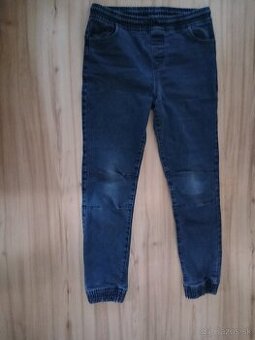 Rifle, 1ks len za 0,30 €