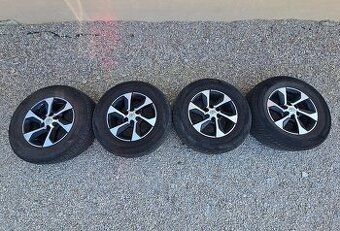 R17 hliníkové disky Toyota s pneu