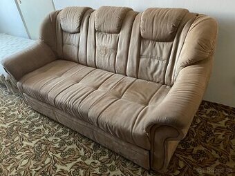 Výhodne predám rozkladaniu sedačku s dvoma kreslami