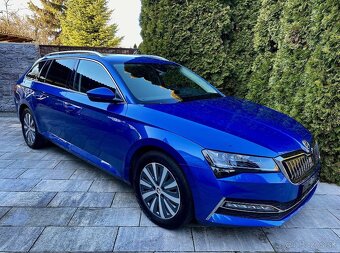 ŠKODA SUPERB COMBI iV 1,4TSI 115 kW DSG 2021