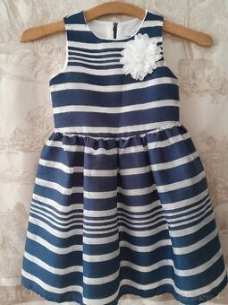 Darujem detske plesové saty