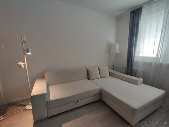 Rohový rozkladací gauč