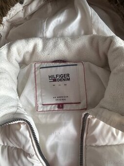 Tommy Hilfiger zimna bunda na predaj