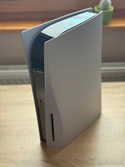 PS5 (disc drive) + Astro Bot
