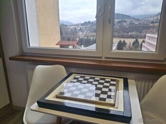 šach